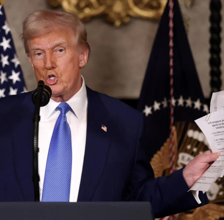 trump-cash-pocket